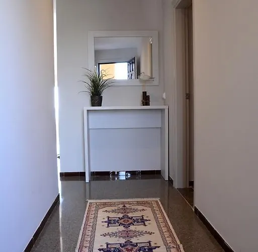 La Catifa Now With Elevator!!! بالاموس
